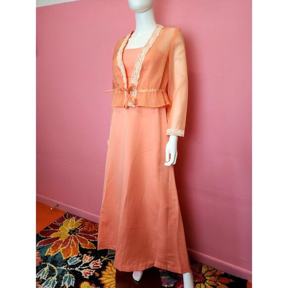 Vintage 1970's Orange 2 Piece Gown with Matching Sheer Organza Lace Bolero - Picture 4 of 10